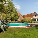 In Oerrel Mit Pool Hébergement de vacances
